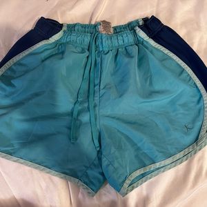 •Women’s Running Shorts